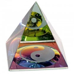 Kristal Piramide Yin Yang 6 cm