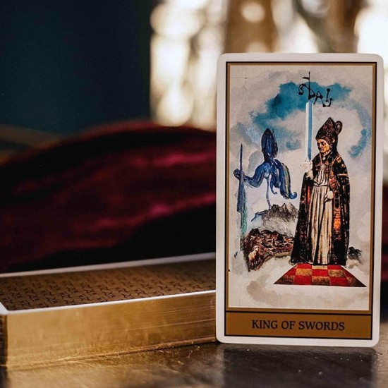 The Salvador Dalí Tarot Universal: Gold Edition