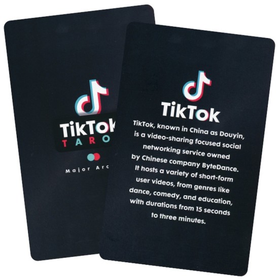 TikTok Tarot - Major Arcana Kisses from IBIZA